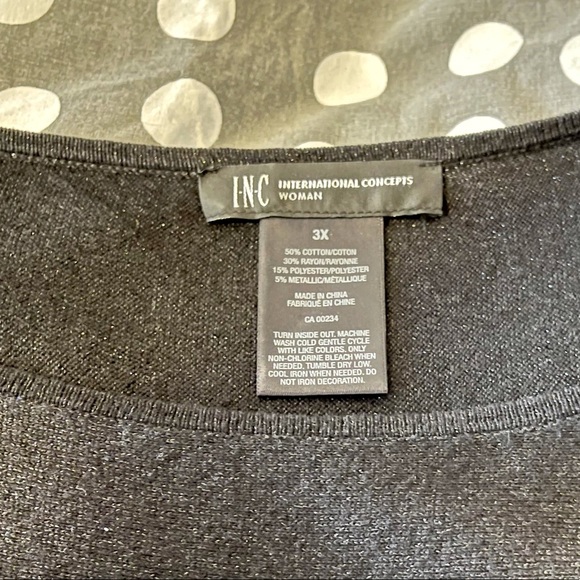 Festive plus size 3X top by INC black with blue flowers sparkle details like new - Picture 4 of 4